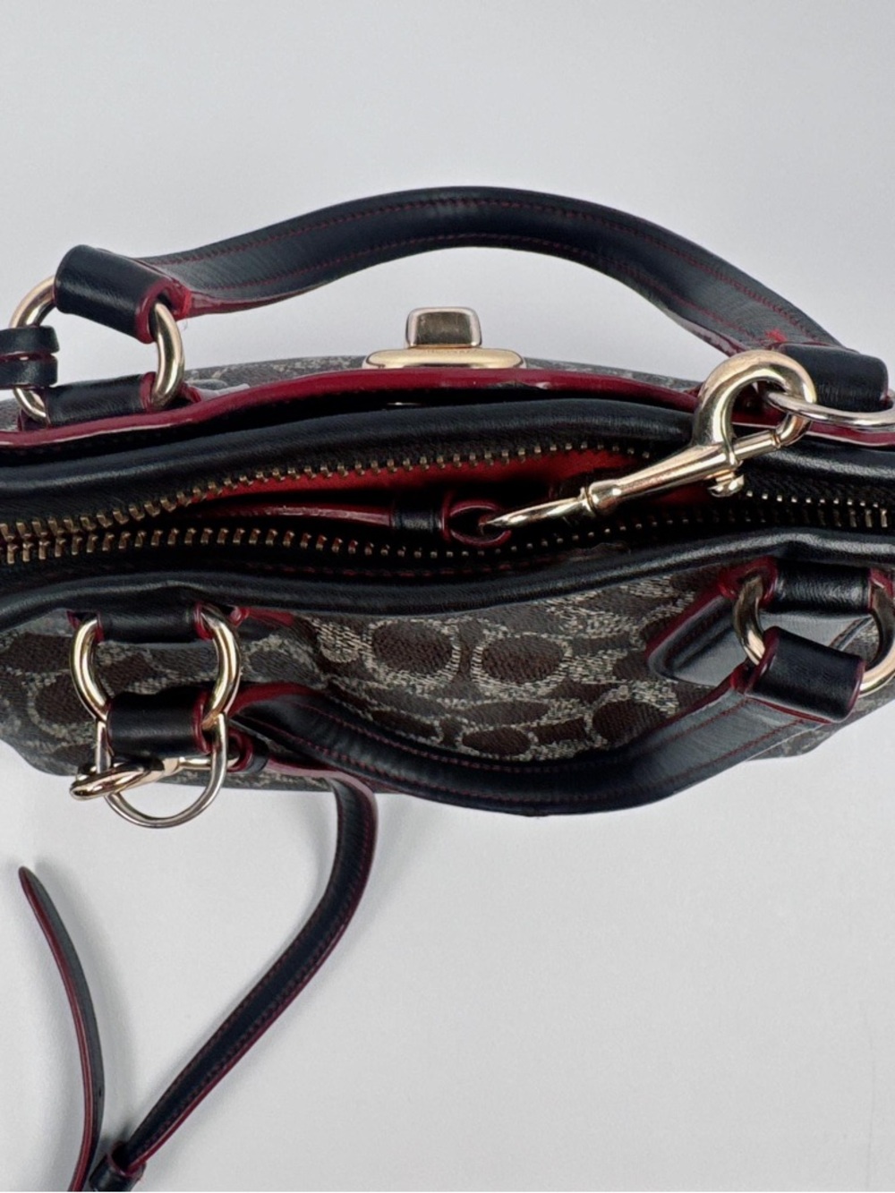Coach Prince Street Turn lock Dome Crossbody Satchel Style Black/Brown/Red - Picture 7 of 16